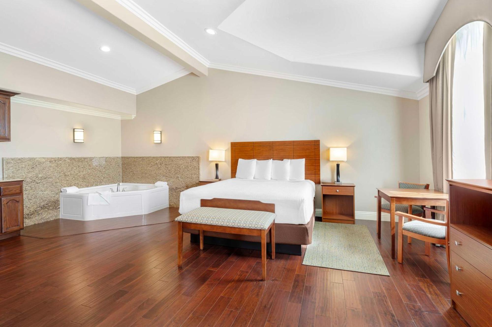 Best Western Oxnard Inn Экстерьер фото
