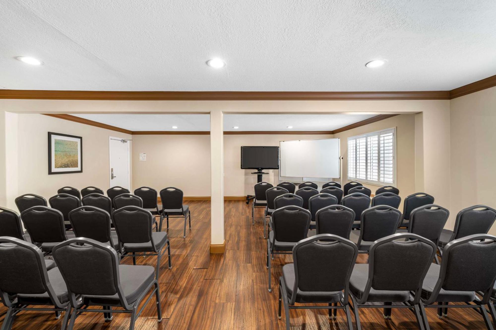 Best Western Oxnard Inn Экстерьер фото